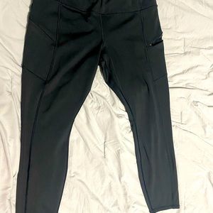 Black Athleta Contender petite tights